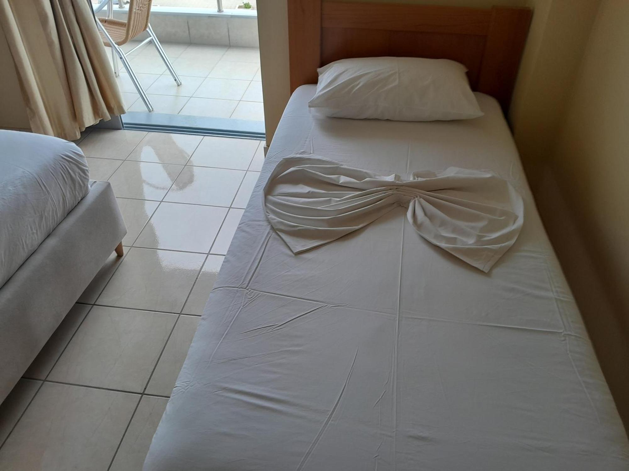 Hotel Prinos Himare Exterior photo
